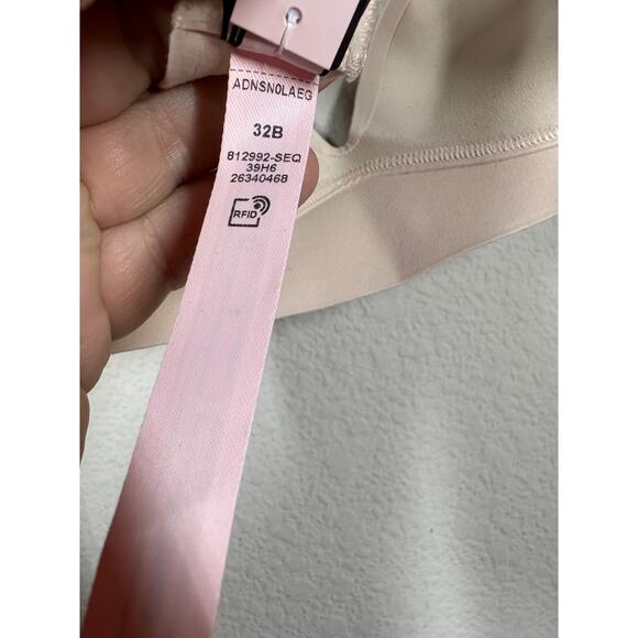 Victoria’s Secret 32B Incredible T-Shirt Bra Tan Padded No Wire NWT - Picture 13 of 13